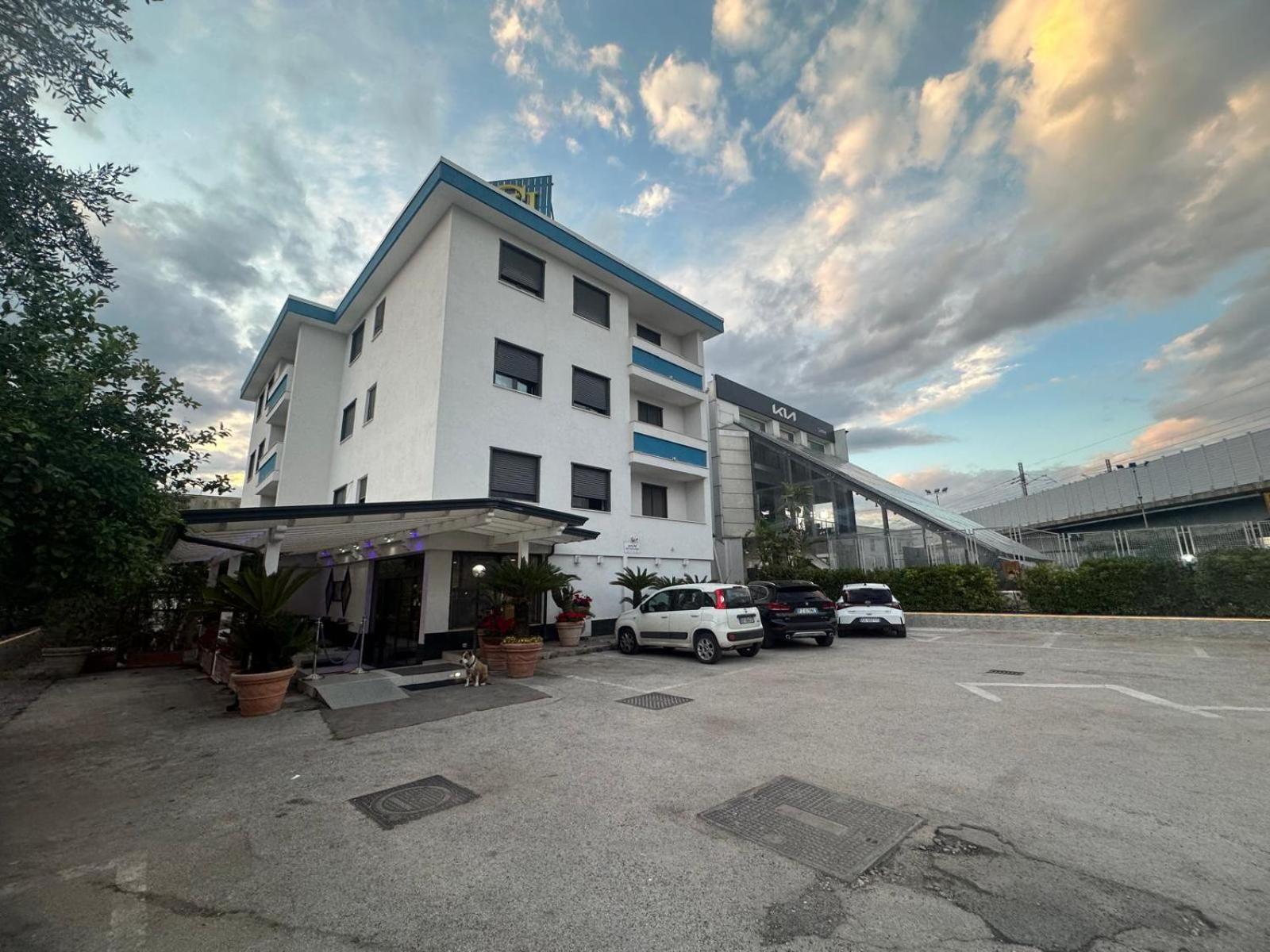 Hotel Clinton Casoria Dış mekan fotoğraf