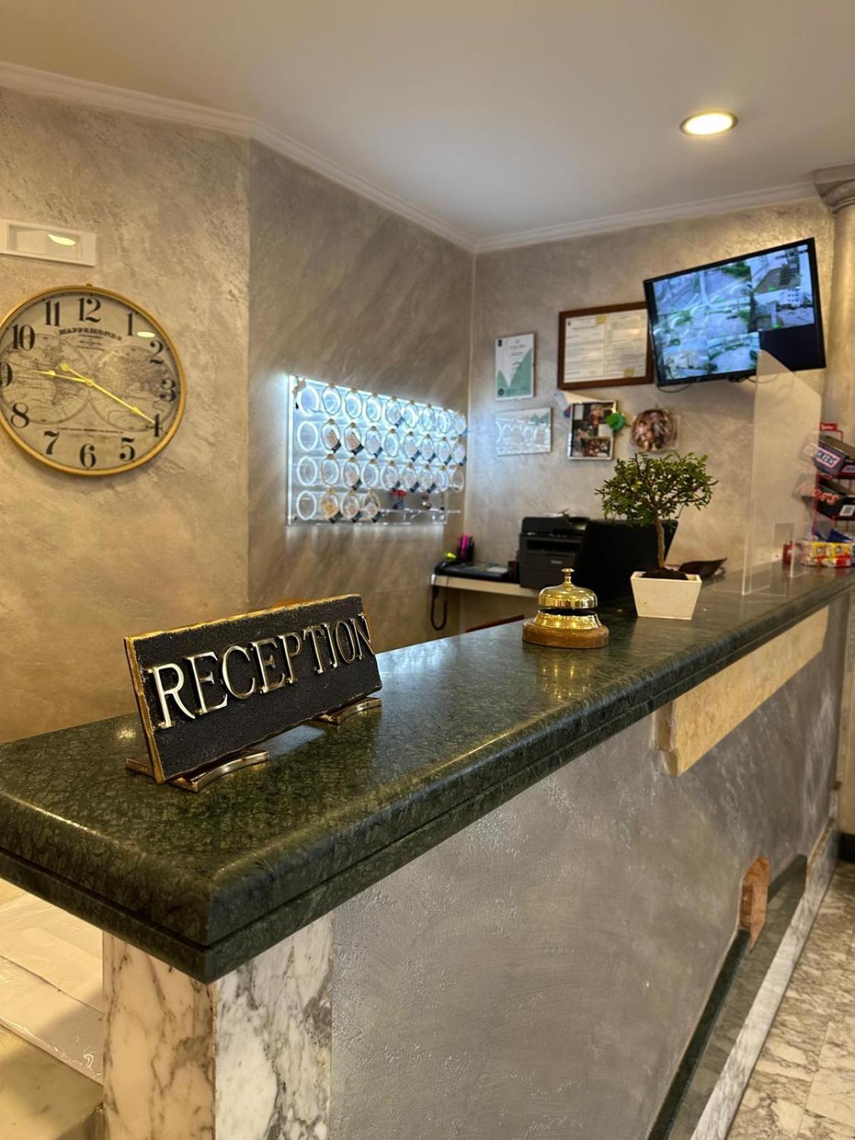 Hotel Clinton Casoria Dış mekan fotoğraf