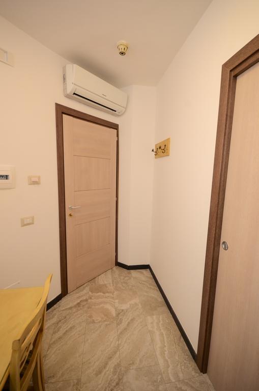 Hotel Clinton Casoria Dış mekan fotoğraf