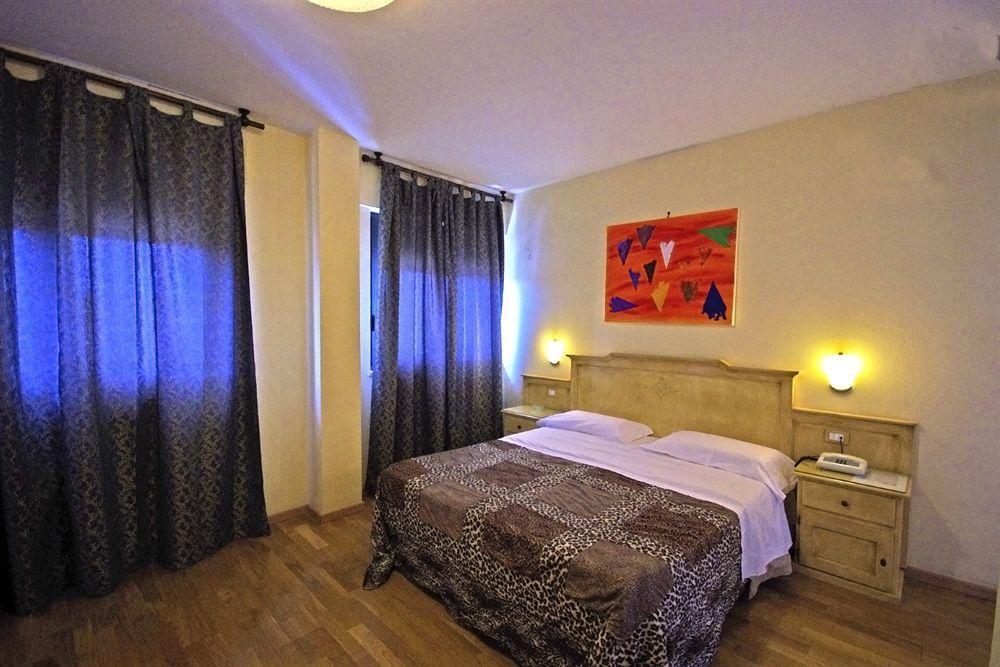 Hotel Clinton Casoria Dış mekan fotoğraf